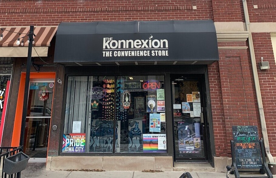 Primary Photo Of 106 S Linn St, Iowa City General Retail For Lease
