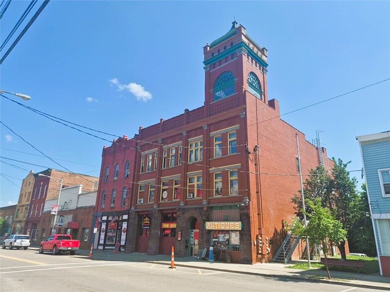Primary Photo Of 358 Broad St, Waverly Office For Sale