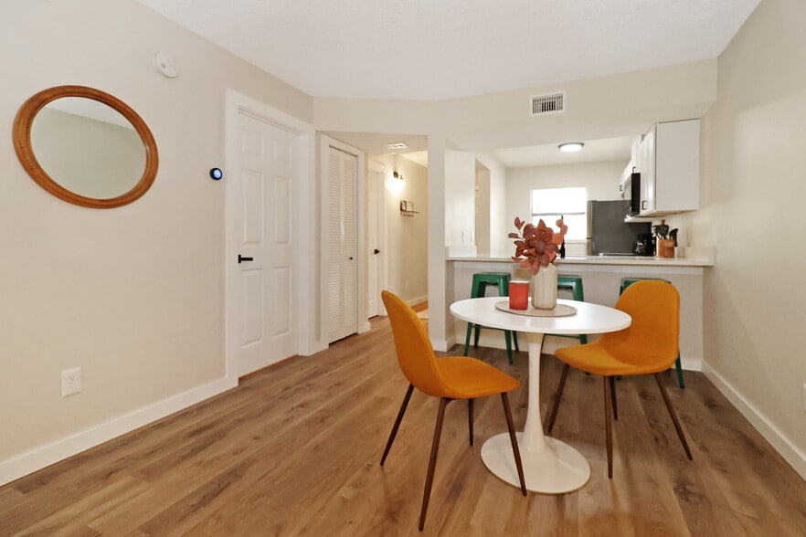 More Photos Of 7786 62nd St N, Pinellas Park Apartments For Sale