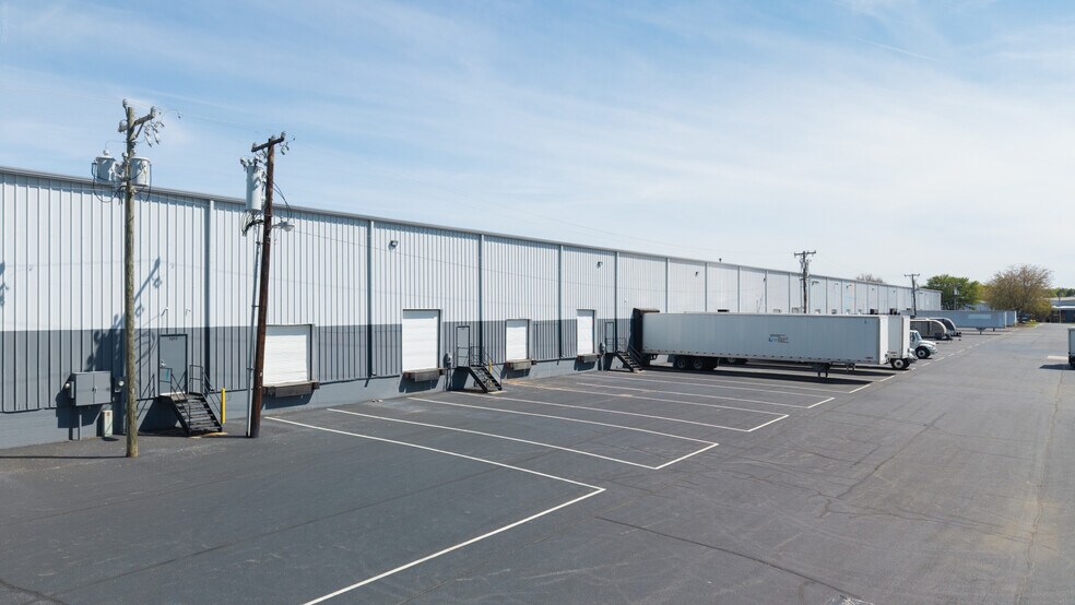 More Photos Of 1255 South Park Dr, Kernersville Warehouse For Lease