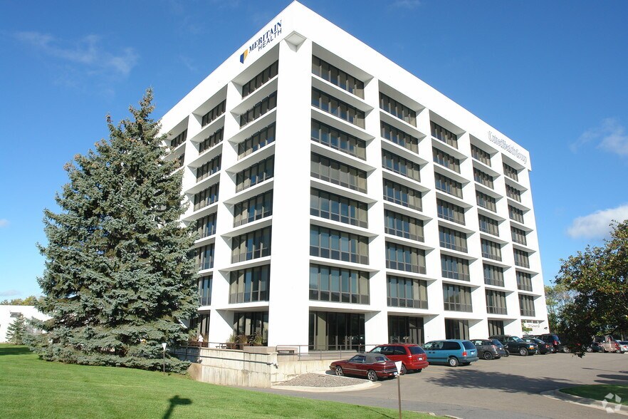 More Photos Of 400 Highway 169 S, Saint Louis Park Office For Lease