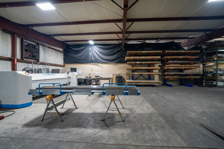 More Photos Of 25451 Fortran Dr, Punta Gorda Warehouse For Sale