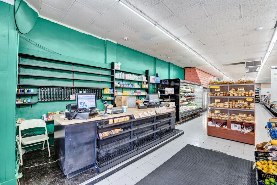 More Photos Of 147 Chestnut St, Roselle Park Storefront Retail Residential For Sale