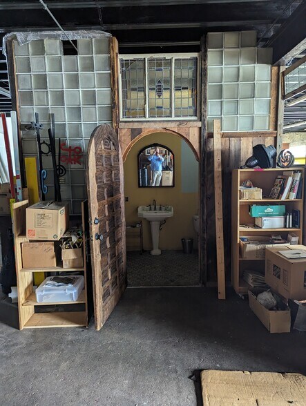More Photos Of 603 Detroit St, La Porte Loft Creative Space For Sale