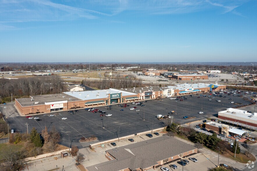More Photos Of 650 Eastgate South Dr, Cincinnati Storefront For Lease