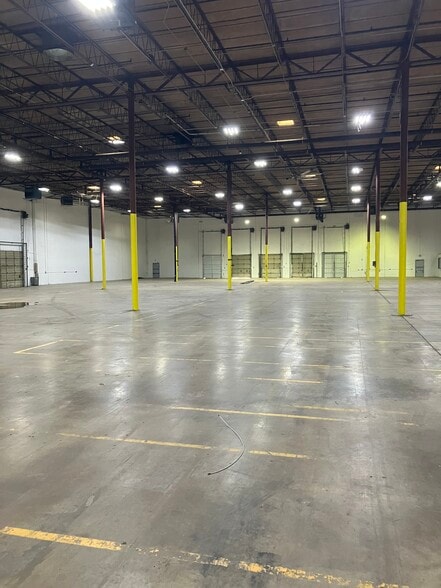 More Photos Of 11839 Shiloh Rd, Dallas Warehouse For Lease