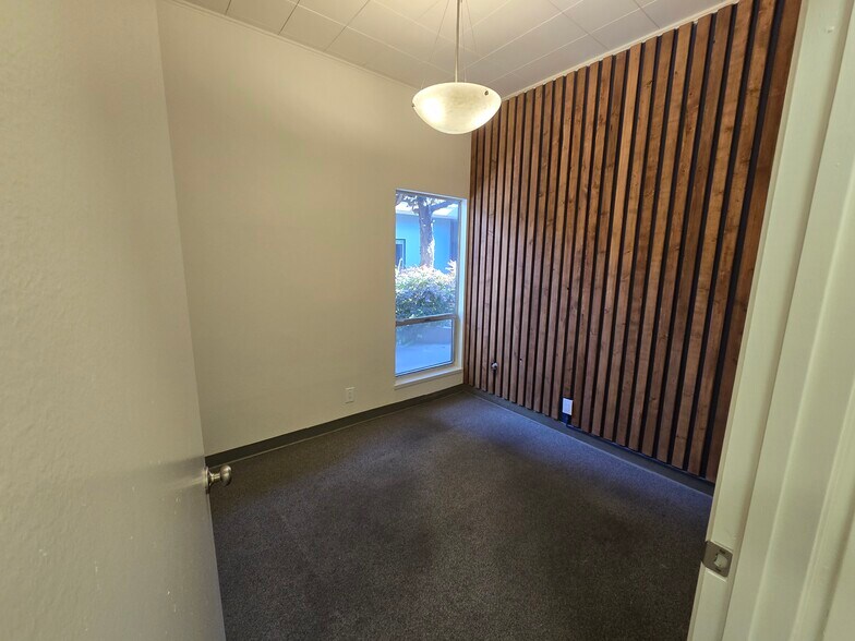 More Photos Of 190 W 25th Ave, San Mateo Storefront Retail Office For Lease