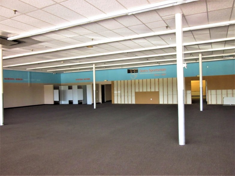 More Photos Of 58412-58480 Plaquemine St, Plaquemine General Retail For Sale