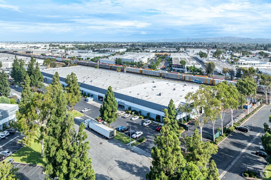 More Photos Of 14027-14087 Borate St, Santa Fe Springs Manufacturing For Lease