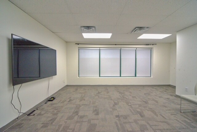 More Photos Of 1431 40th Ave NE, Calgary Light Distribution For Sale