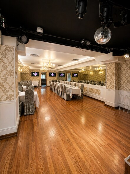 More Photos Of 2402 Coney Island Ave, Brooklyn Storefront Retail Residential For Lease