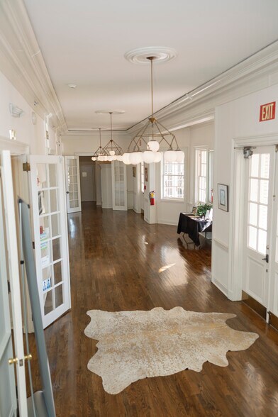 More Photos Of 119 Ridley Ave, Lagrange Office For Sale