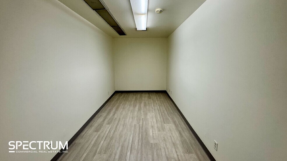 More Photos Of 7845-7849 Canoga Ave, Canoga Park Warehouse For Lease