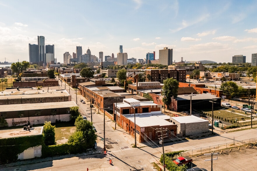 More Photos Of 277 Dubois St, Detroit General Retail For Lease