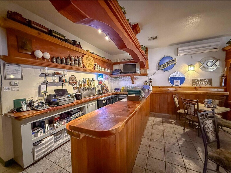 More Photos Of 2203 1st St, Alamogordo General Retail For Sale