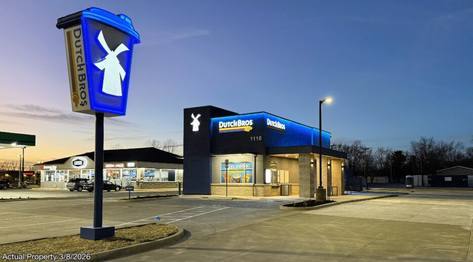 Primary Photo Of 1114 W Seventh St, Auburn Fast Food For Sale