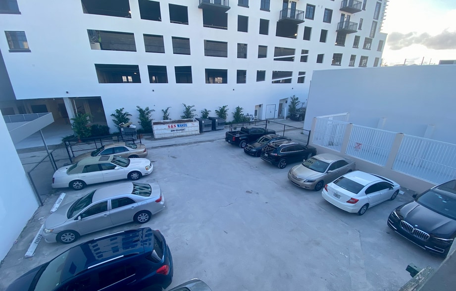 More Photos Of 420 Clematis St, West Palm Beach General Retail For Lease