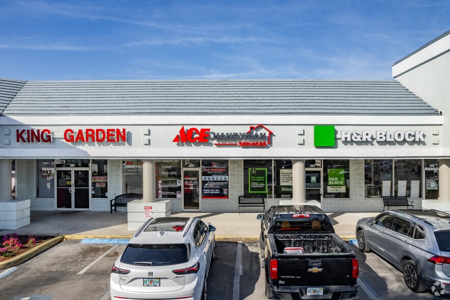 More Photos Of 17860 SE 109th Ave, Summerfield Storefront For Lease