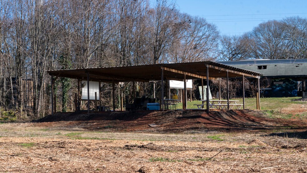 More Photos Of 2200 Reynolds Dr SW, Atlanta Land For Sale