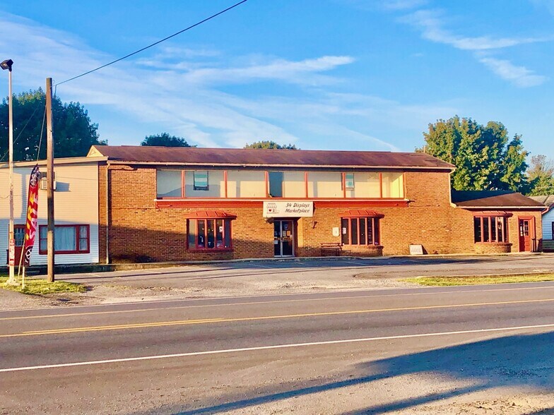 More Photos Of 3650 Lincoln Way E, Fayetteville General Retail For Sale