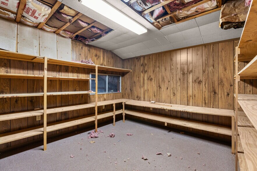 More Photos Of 2200 Sciaaca Rd, Spring Office For Sale