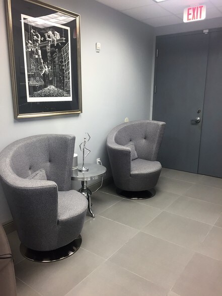 More Photos Of 14125 NW 80th Ave, Miami Lakes Office For Sale