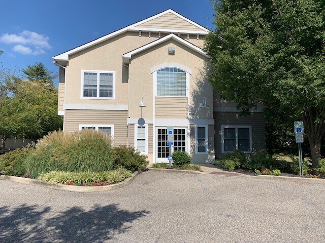 More Photos Of 1949 Haddonfield-Berlin Rd, Cherry Hill Loft Creative Space For Lease