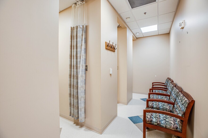 More Photos Of 9530 Cosner Dr, Fredericksburg Medical For Lease