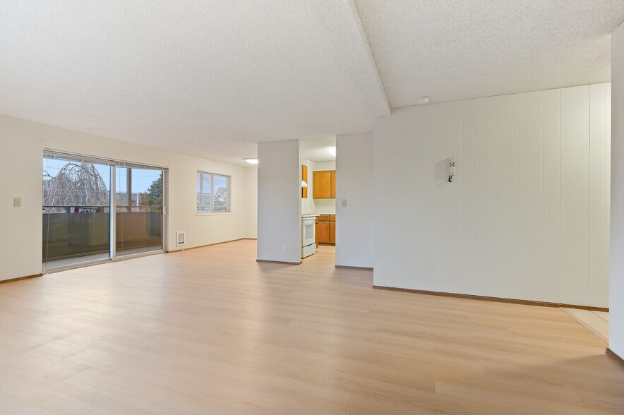 More Photos Of 2318 Yale Ave E, Seattle Apartments For Sale