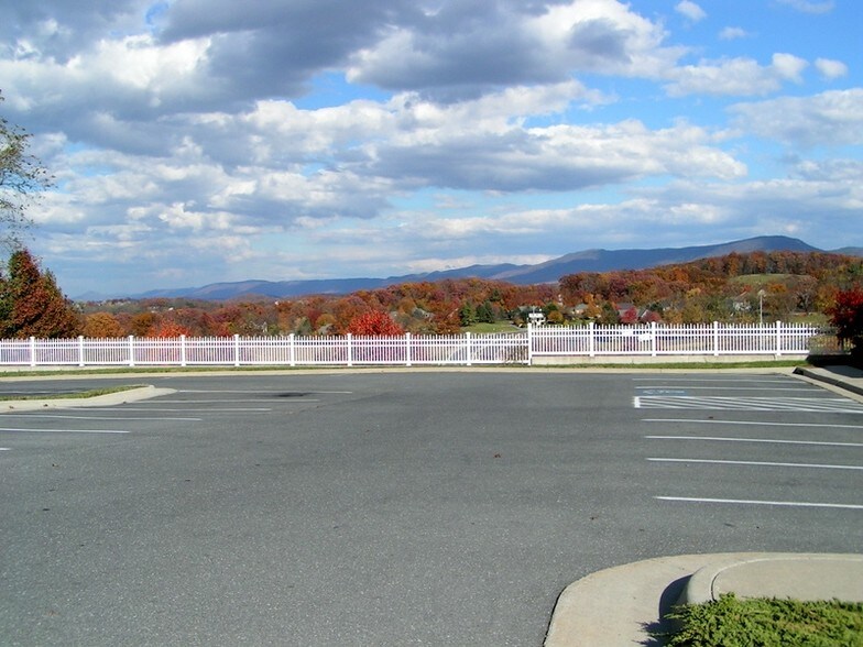 More Photos Of 2322 Blue Stone Hills Dr, Harrisonburg Medical For Lease