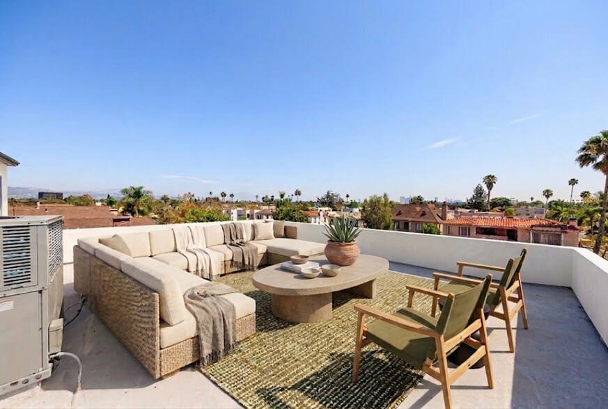 More Photos Of 1259 S Longwood Ave, Los Angeles Apartments For Sale