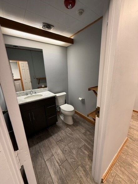 More Photos Of 205 E Burlington Ave, Westmont Industrial For Sale