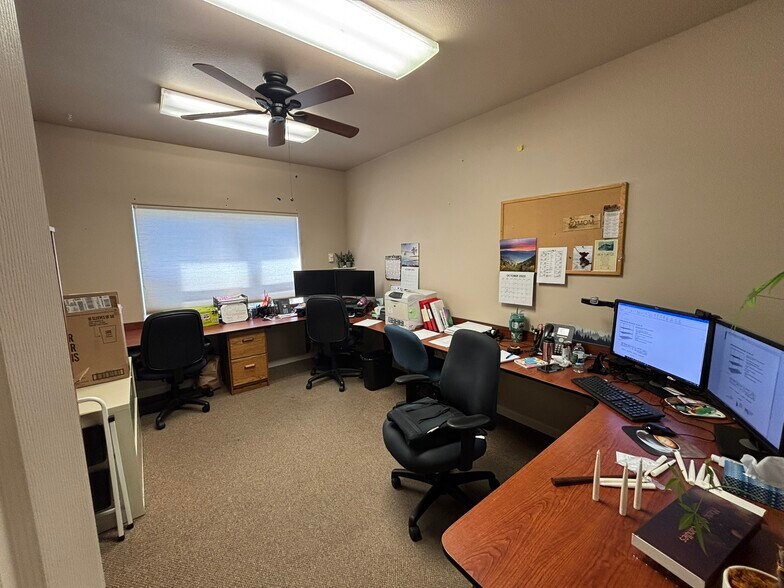 More Photos Of 2230 Kingwood St, Florence Warehouse For Sale
