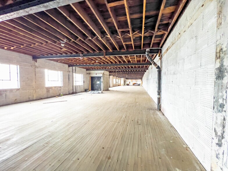 More Photos Of 180 Erie Blvd, Schenectady Office Residential For Sale