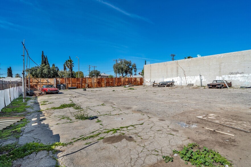 More Photos Of , Pacoima Unknown For Sale