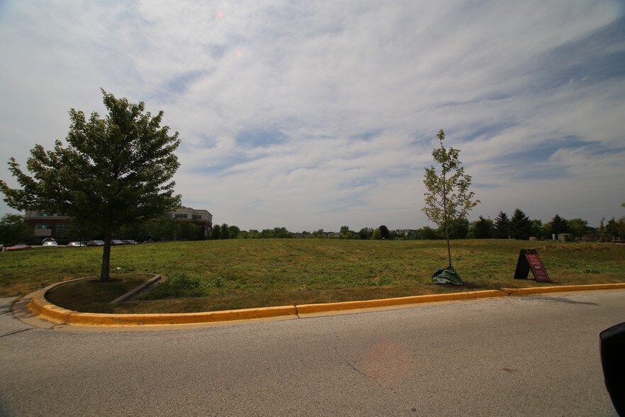 More Photos Of 21636 W Field Pkwy, Deer Park Land For Sale