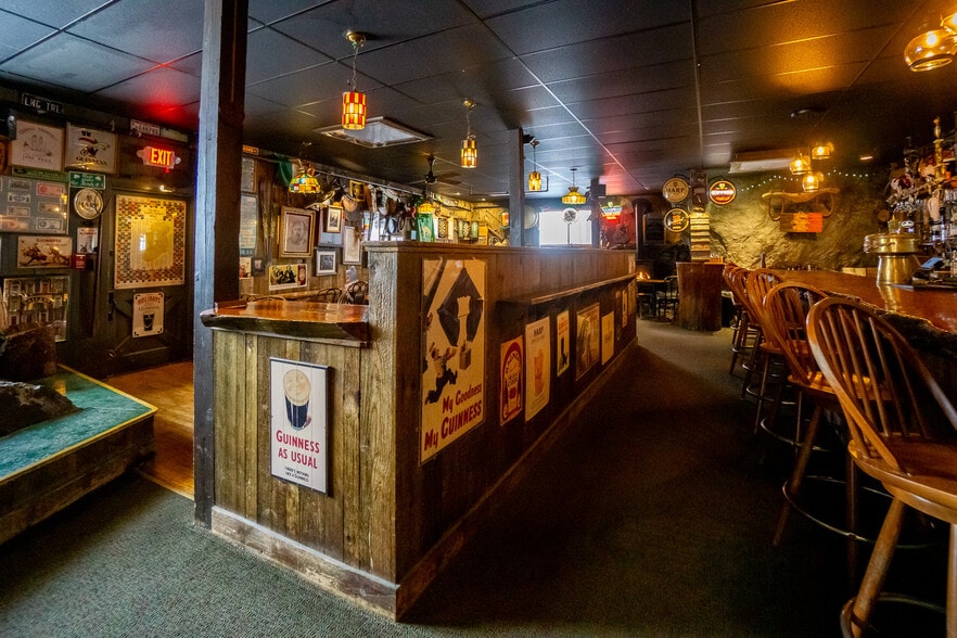 More Photos Of 709 Route 4, Killington Hotel For Sale