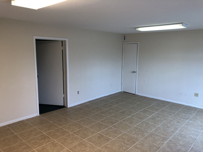 More Photos Of 2600 NASA Rd 1, Seabrook Medical For Sale