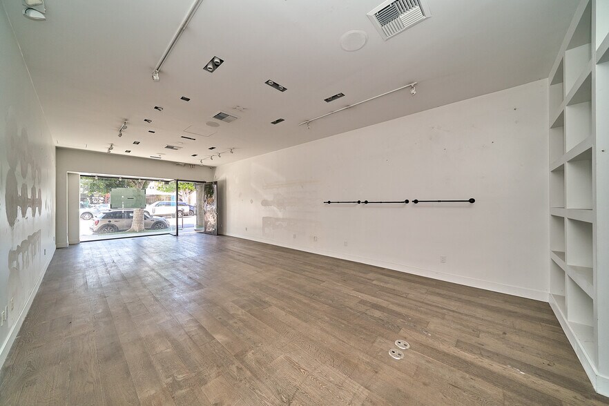 More Photos Of 112-122 S Robertson Blvd, Los Angeles Storefront Retail Office For Sale
