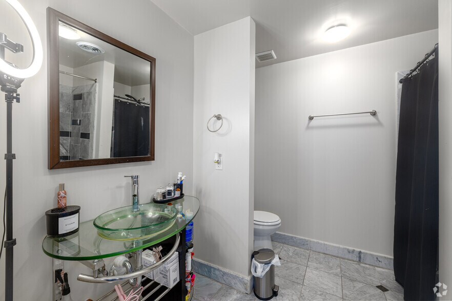 More Photos Of 311-313 W Baltimore St, Baltimore Apartments For Sale