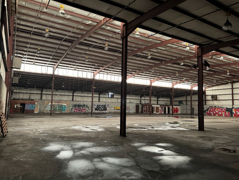 More Photos Of 2519 Garrow St, Houston Unknown For Lease