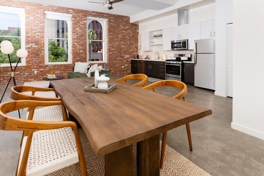 More Photos Of 3750 Main St, Riverside Apartments For Lease