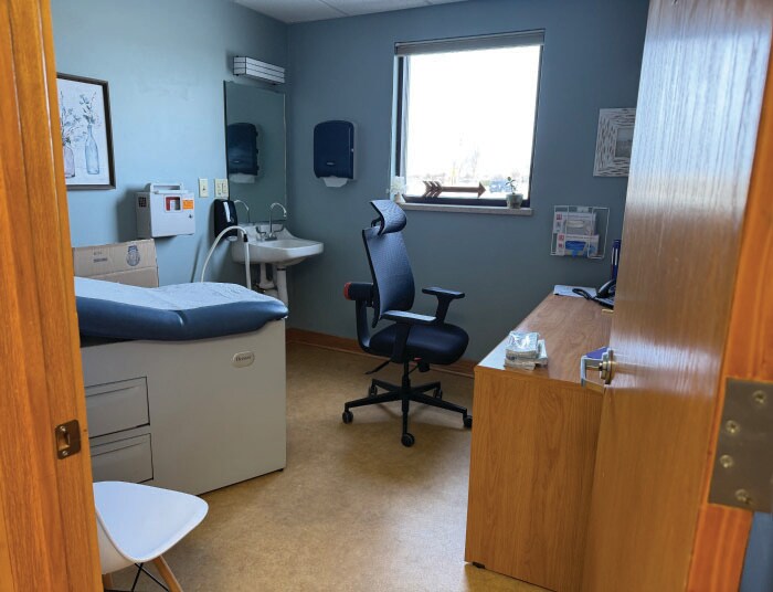 More Photos Of 1515 S Green Bay Rd, Racine Medical For Sale