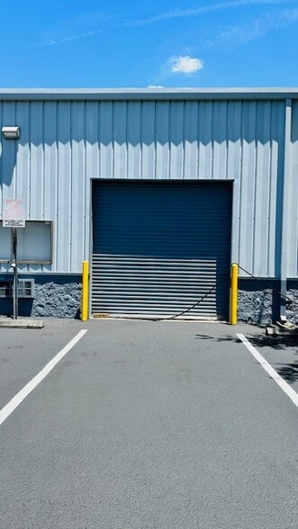 More Photos Of 2164 Platinum Rd, Apopka Light Distribution For Lease