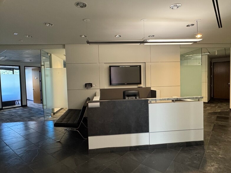 More Photos Of 17701 Cowan, Irvine Office For Sale