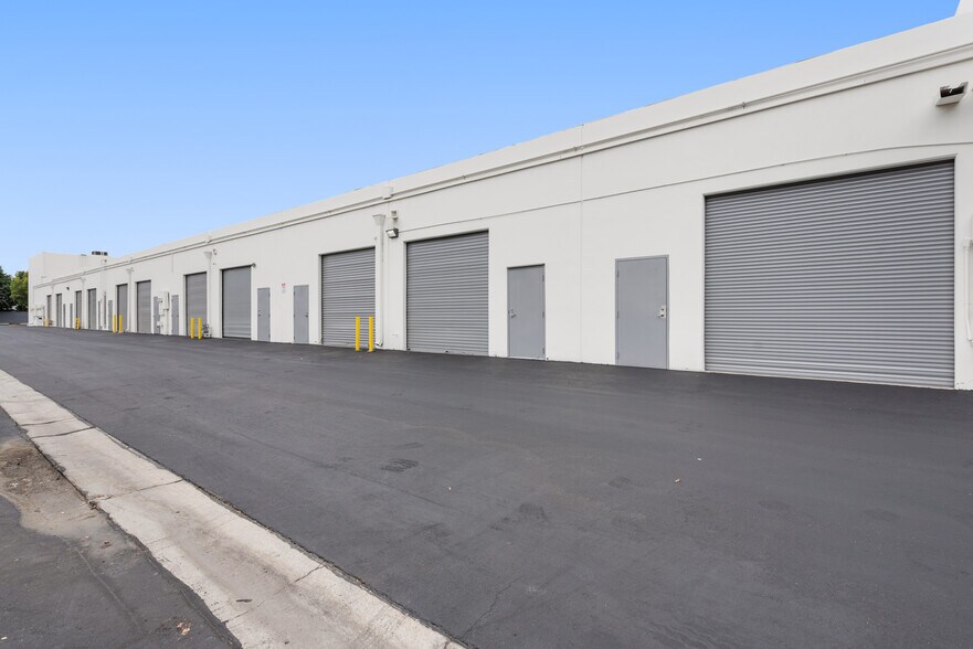 More Photos Of 9040 Telstar Ave, El Monte Business Park For Sale