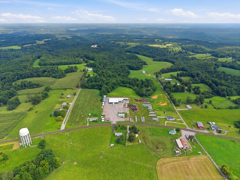 More Photos Of 7624 Liberty Rd, Columbia Manufacturing For Sale