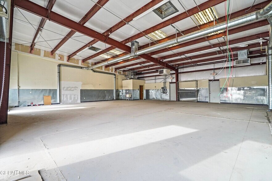 More Photos Of 109 Seneca Dr, El Paso Warehouse For Sale