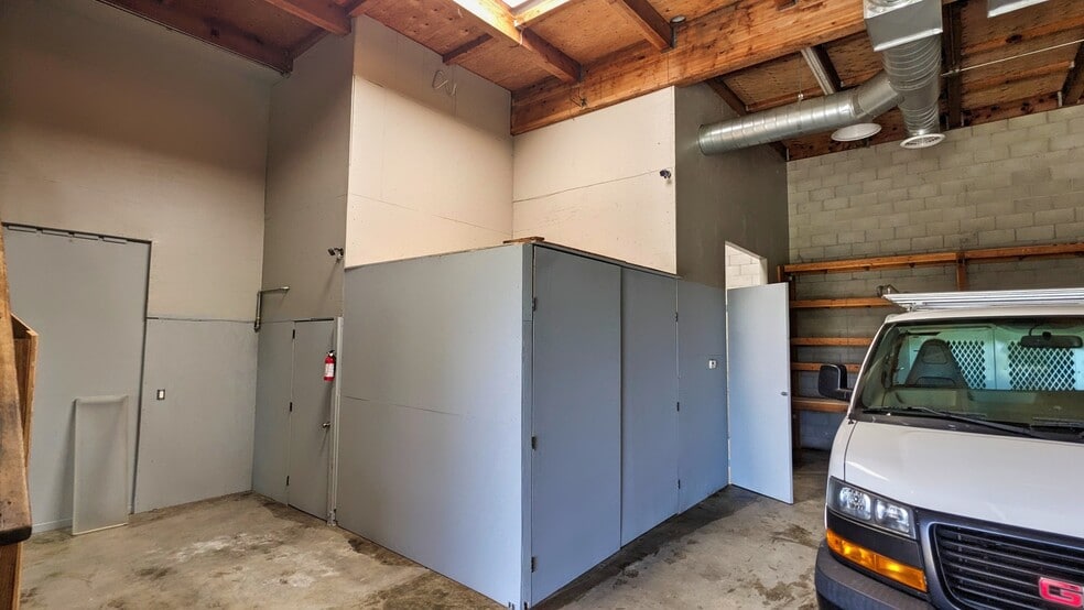 More Photos Of 48 Laurel St, Redwood City Service For Sale