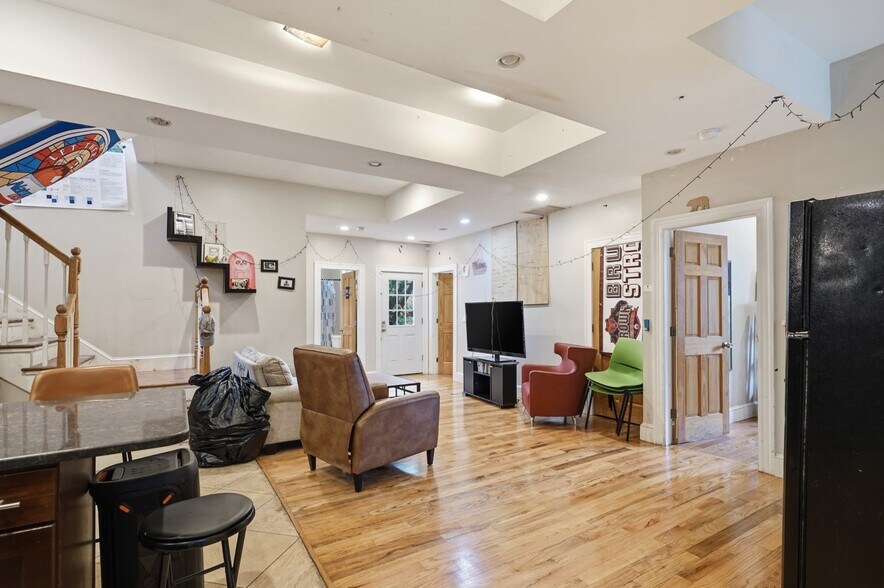 More Photos Of 299 Governor St, Providence Multifamily For Sale